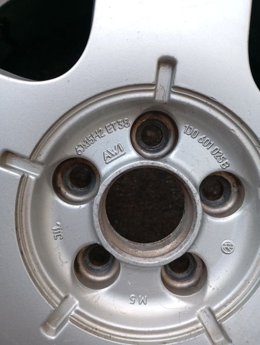 Оригинални джанти VW 15 5 x 100 6J ET35