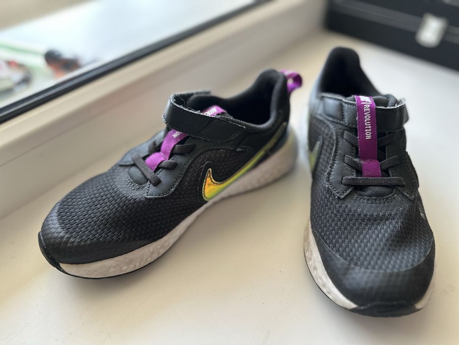 Кроссовки детские