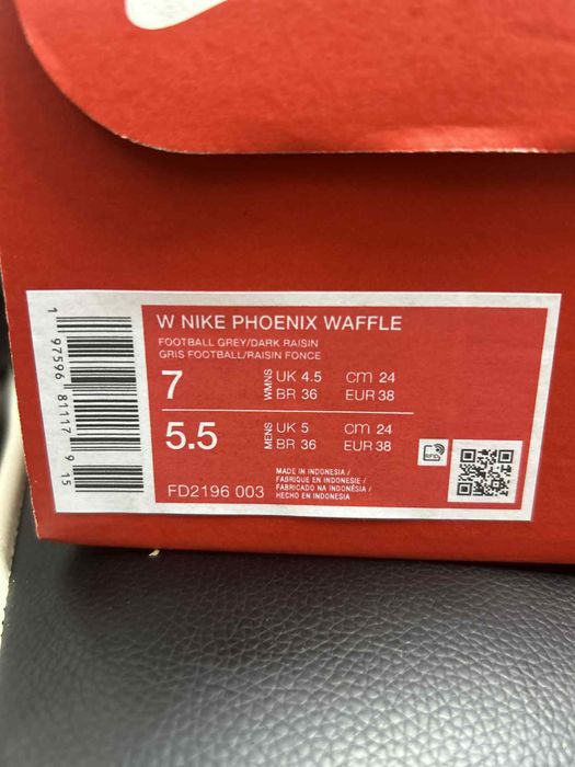 Nike phoenix waffle , negociabil , marime 38