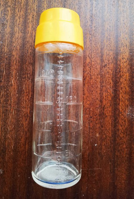 Ретро Бебешки шишета Chicco  Пластмасово и Стъклено