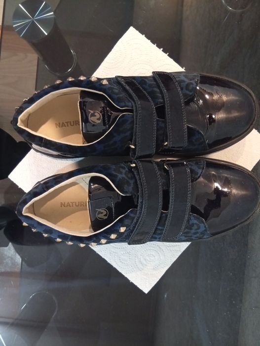 Продается дерзкие, красивые,гламурные кеды.