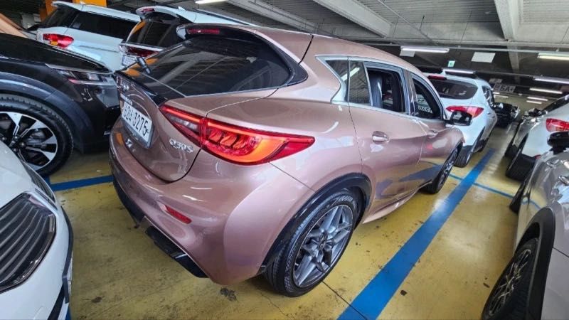 Infiniti Q30 S 2.0T