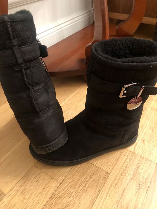 Продам зимние угги