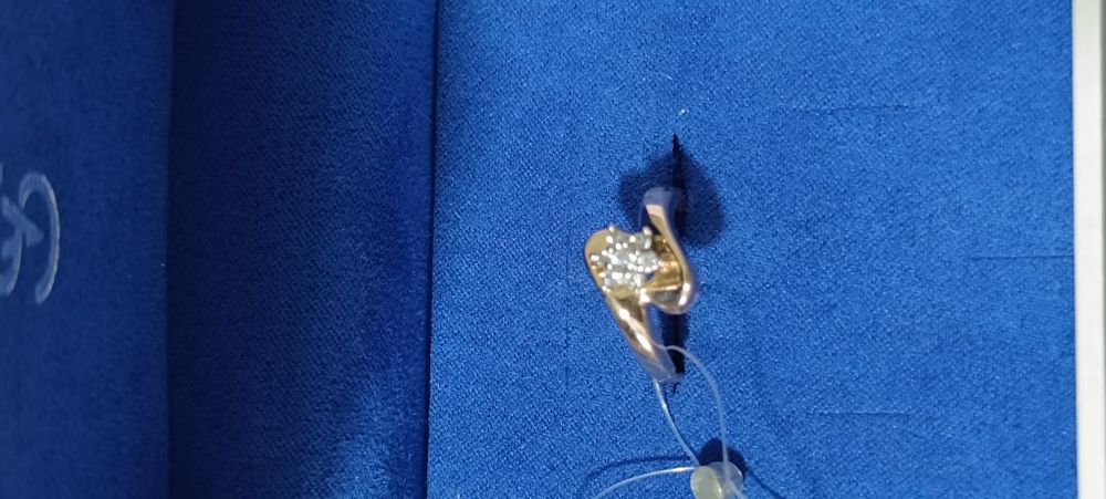 Продам золото  585 пробы.