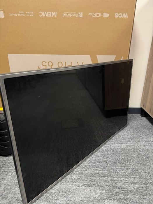 Телевизор LG 43″ 4K Smart TV - разбита матрица