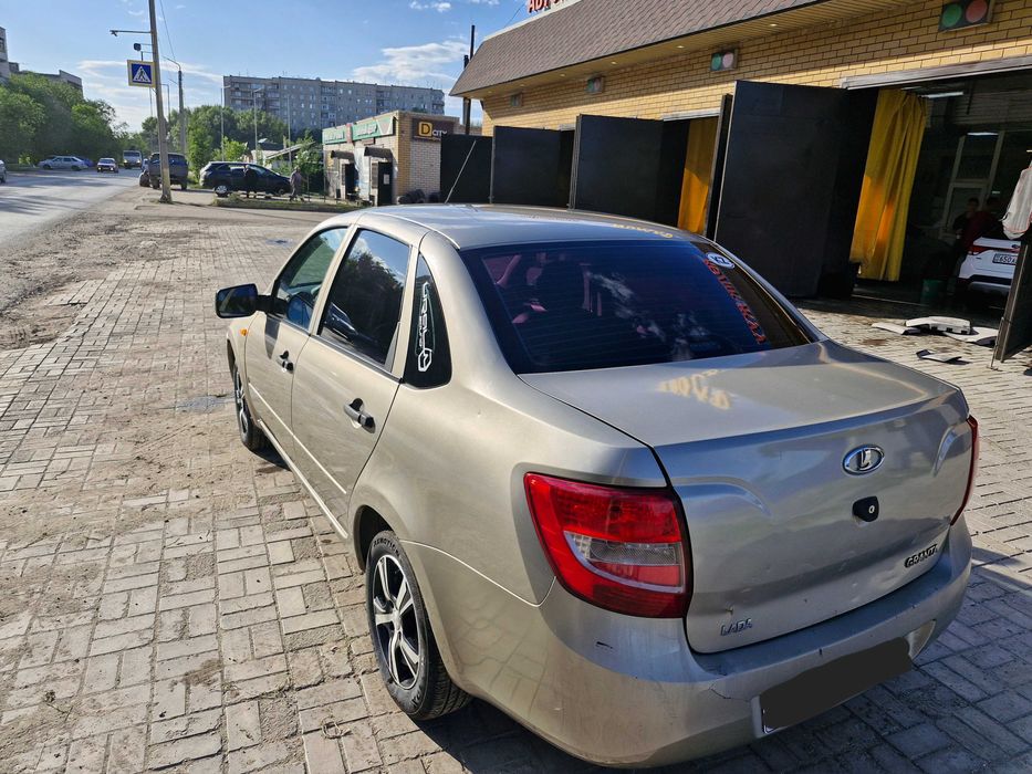 Продам Лада Гранта 2012 г.в.