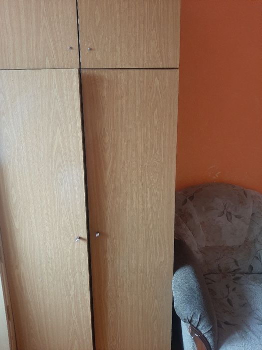 Продаю шкаф для белья 2 штуки