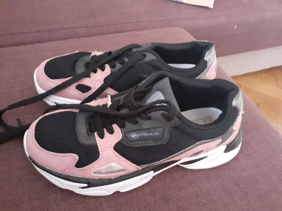 Adidasi dame ,talpa groasa /sportwear/marimea 38