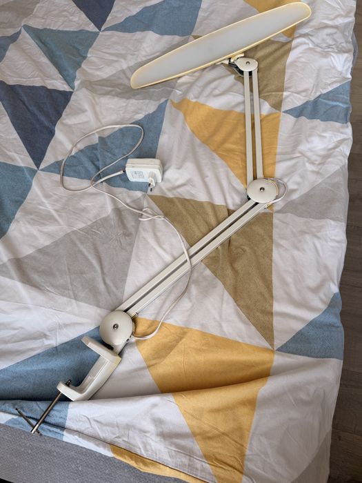 Продам лампу для  наращивания ресниц