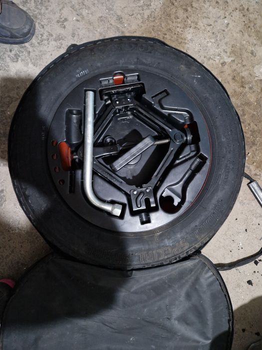 Нова резервна гума тип „патерица“ 14" (4х98) с крик и ключ – за Fiat,