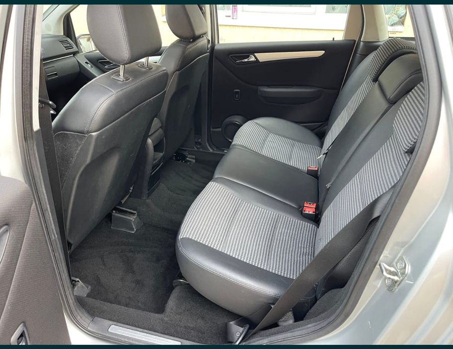 Mercedes B Class MANUAL