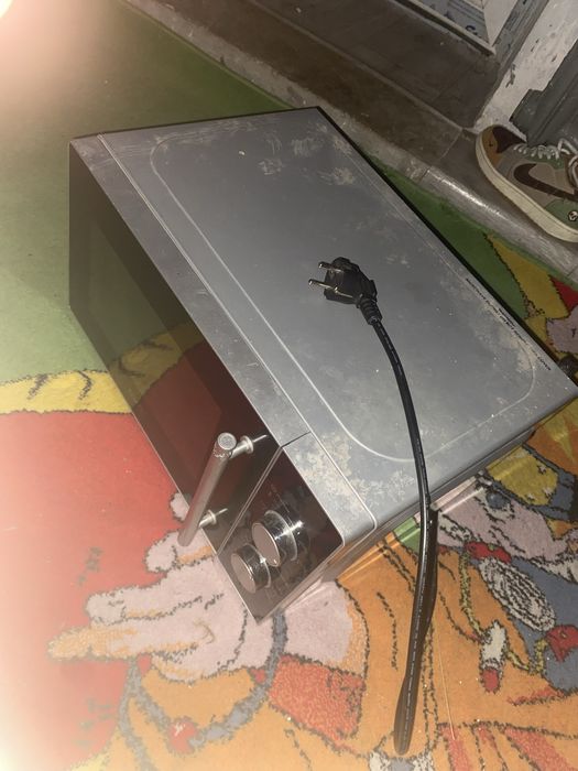 Мекроволновая печь