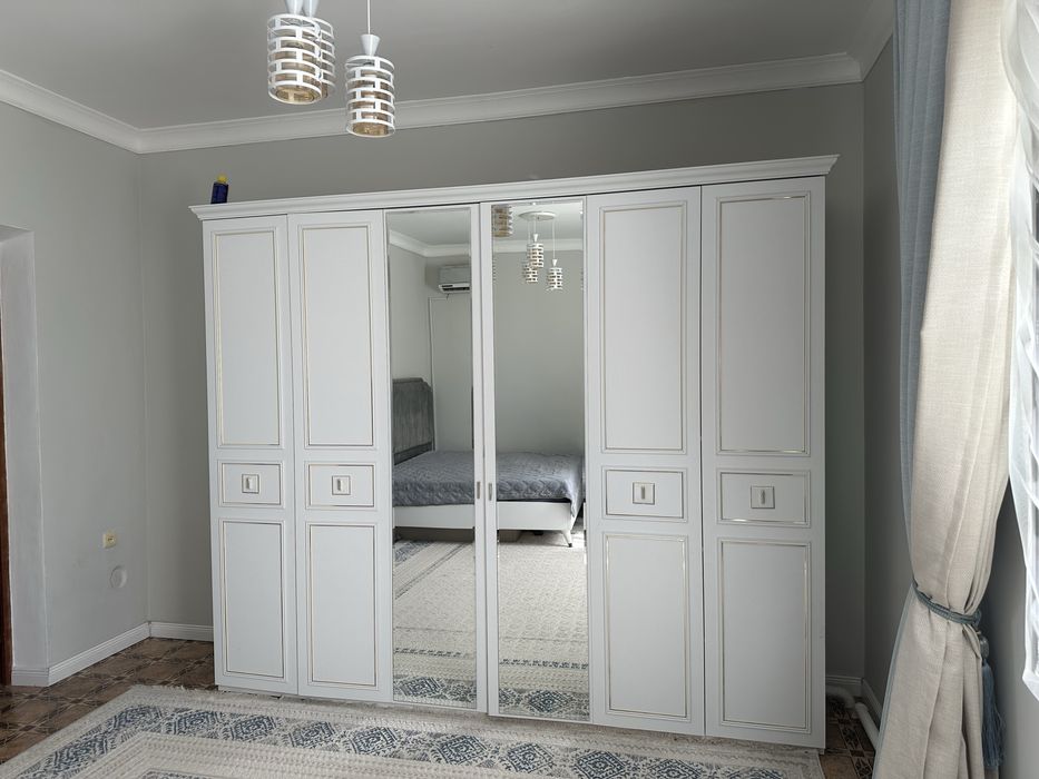 Спальный гарнитур