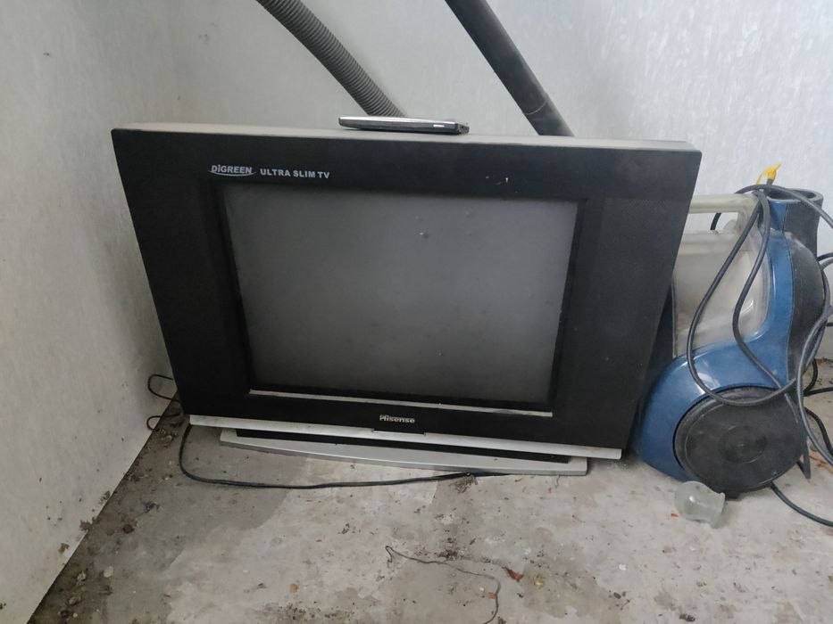 Телевизор старый