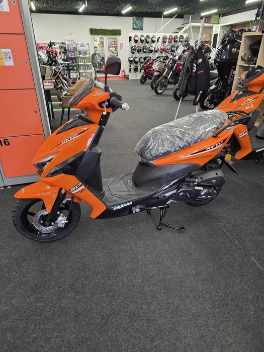 Daytona Revo scuter fara permis