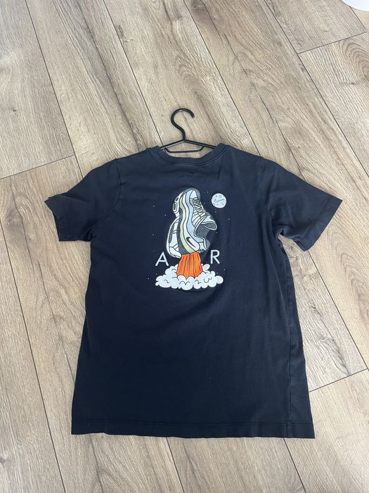 Тениски Nike й Jordan