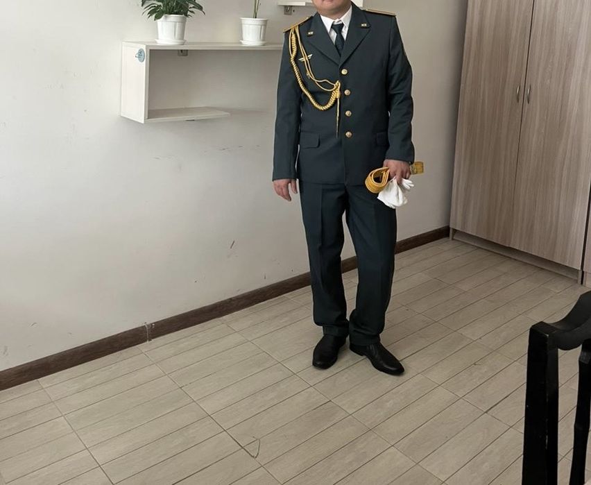 Продам парадную военную форму