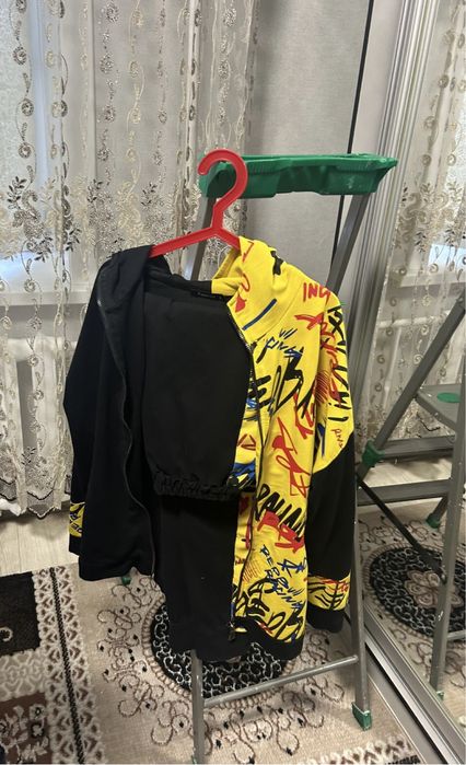 Продам не дорого кофты