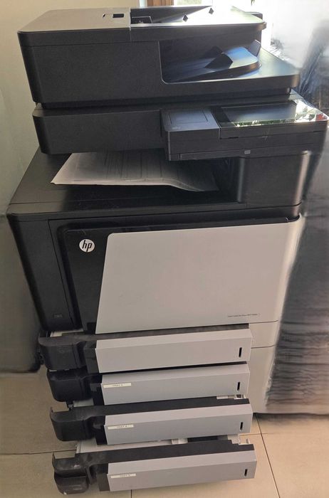 Цветной принтер МФУ HP CLJ M880