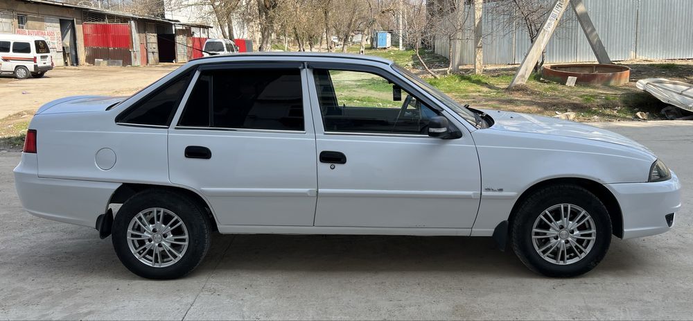 Нехия 2 донс 2014 й. 1.6 супер кондитцанер