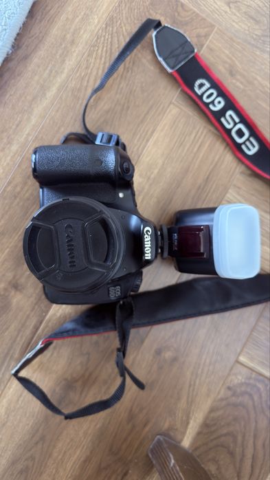 Продам фотоаппарат Canon 60D.