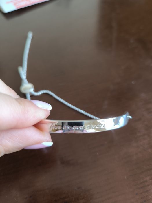 Гривна Estella Bartlett