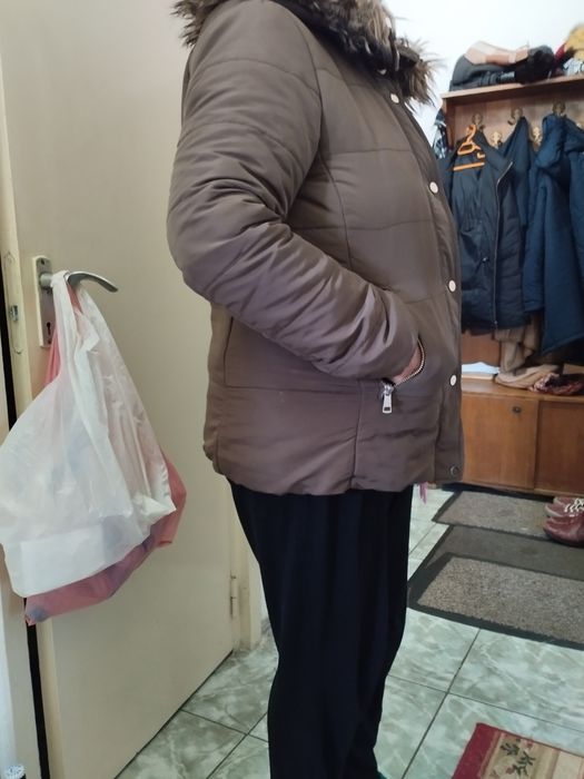 Geacă de damă cu gluga
