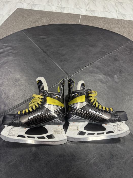 Коньки профессиональные в отличном состоянии