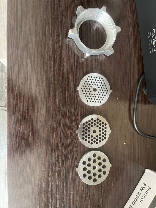 Продам новую мясорубку