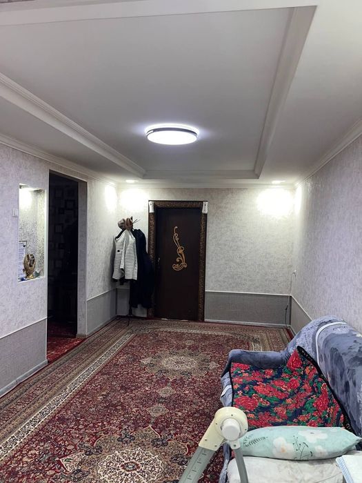 Киргули широткада квартира сотилади