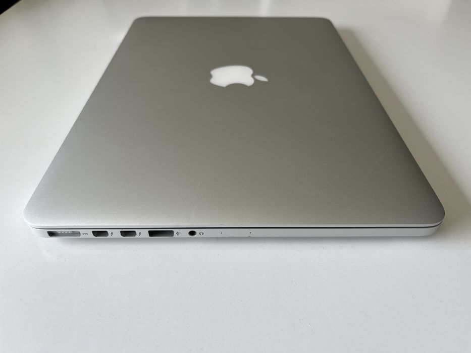 MacBook Pro 13 ,2015, 8GB RAM,128 GB SSD,model A1502