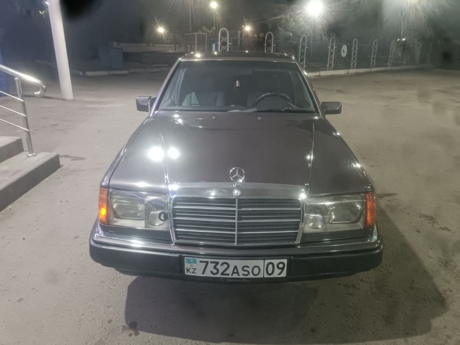 Мерседес е300 (124)