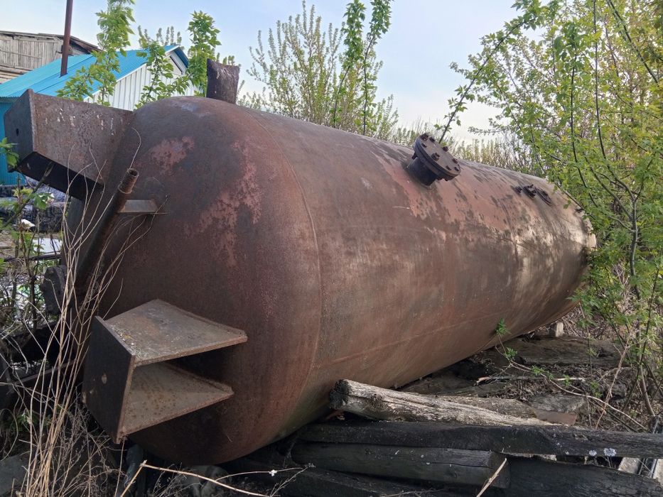Продам емкость 5 куб.