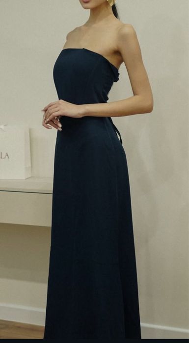 Продам платье состояние новая