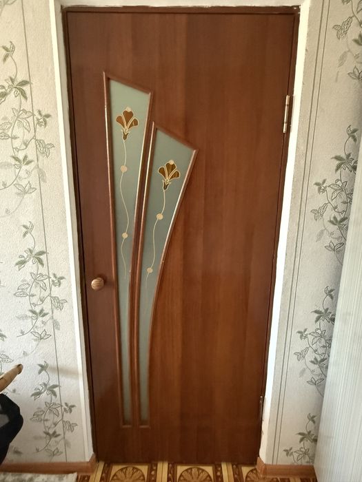 Продам межкомнатные двери