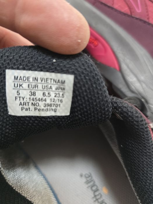 Încălțăminte outdoor Salomon Gore Tex  38 de fete