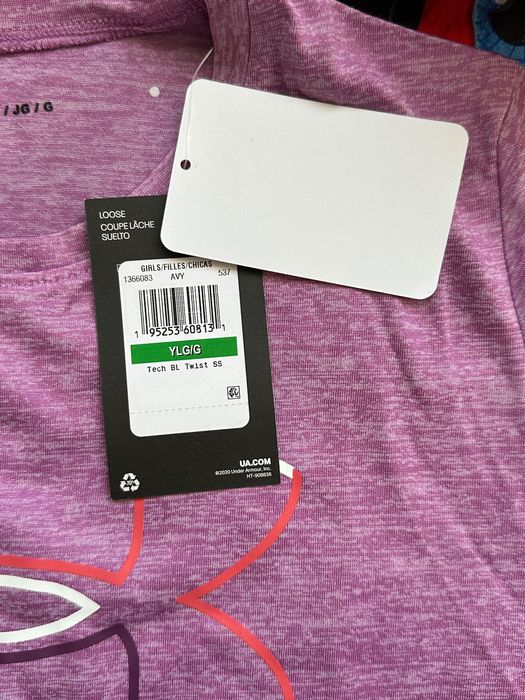 Юношеска дамска тениска Under armour, чисто нова