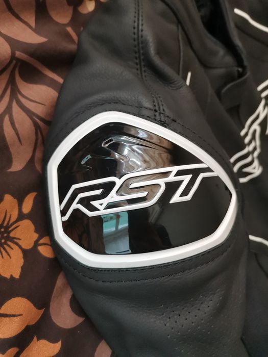 Кожено яке за мотор RST S1