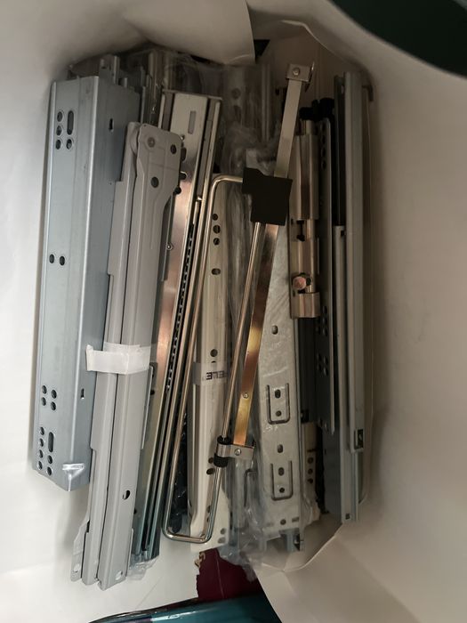 Мебельная фурнитура