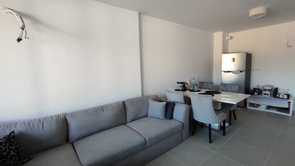 Продава се Двустаен апартамент в Бургас, Център - 61 кв.м за 1623 €/кв.м - Снимка #2