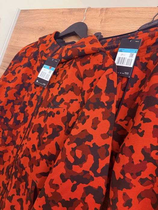 Nike tech camouflage XL