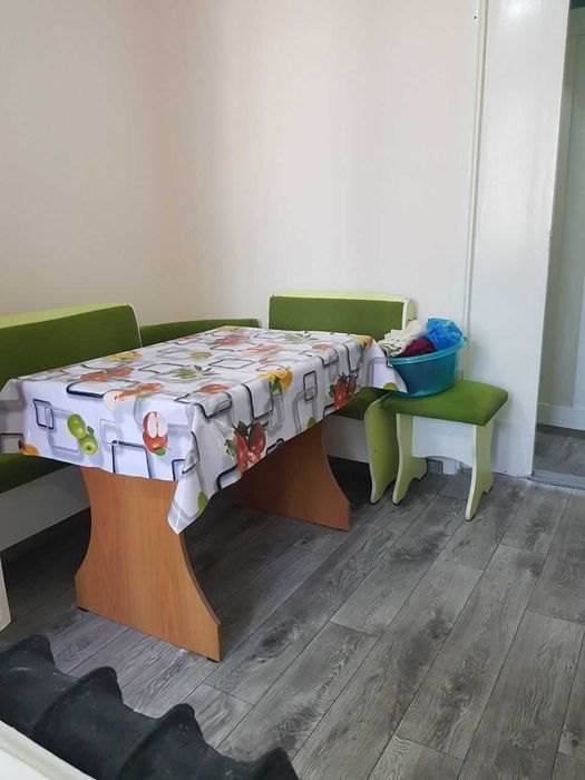 Продам квартиру сергели 8а напротив дехкан базара 2 этаж
