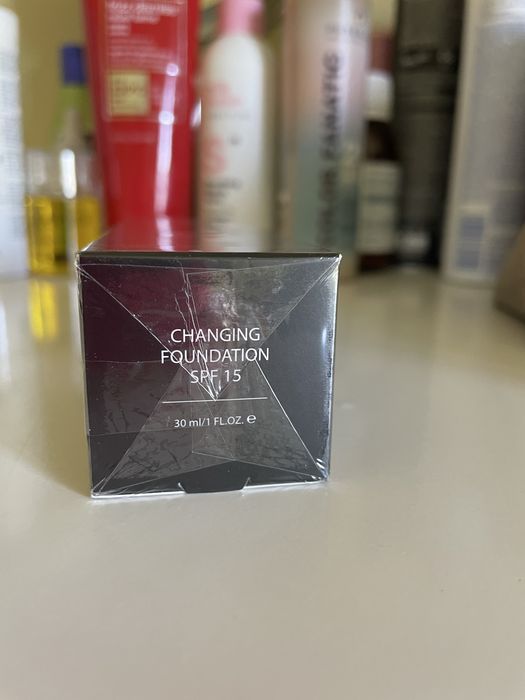 Фон дьо тен Meroda