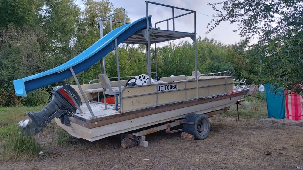 Продам срочно катер, прогулочный катер