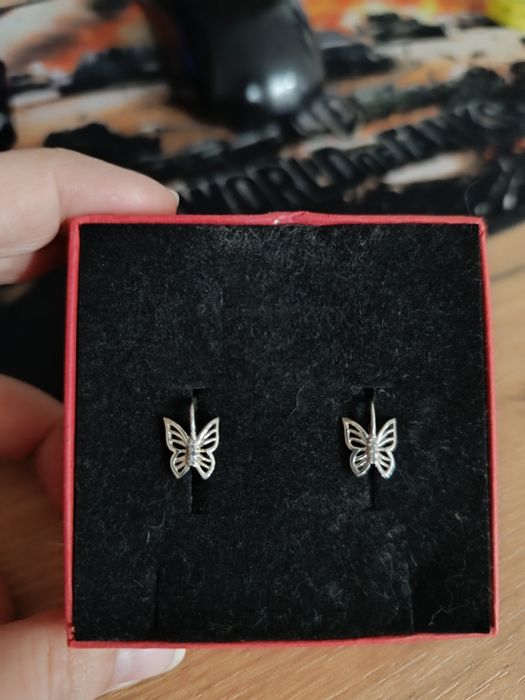 Продам детские серебряные серьги