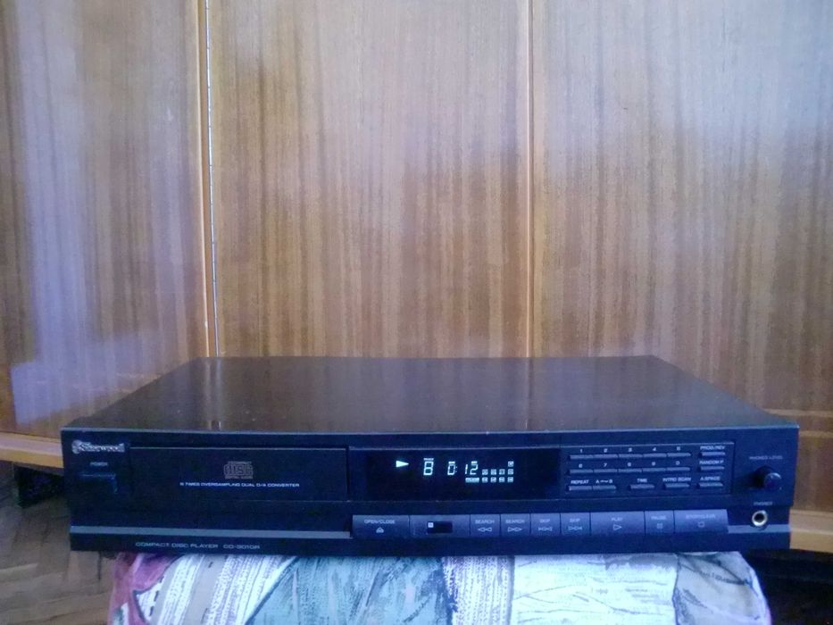 Cd player Sherwood CD-3010R-с нова оптика