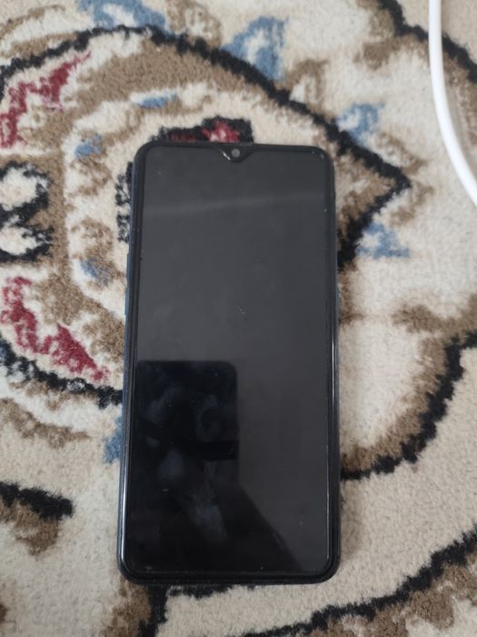 Продам  OPPO AX7