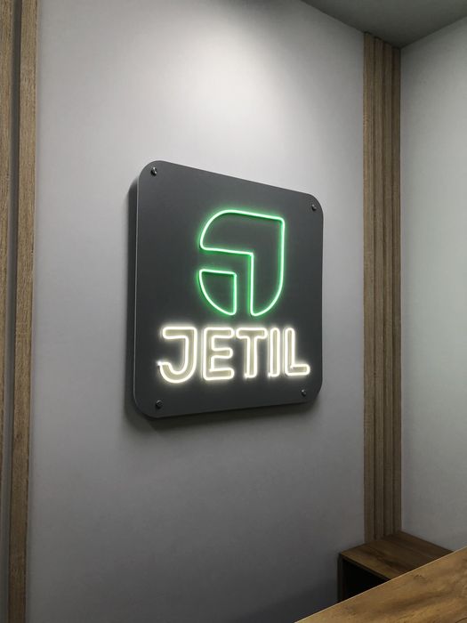 Неоновые вывески Алматы