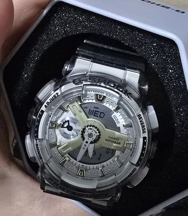 Продавам часовник G Shock