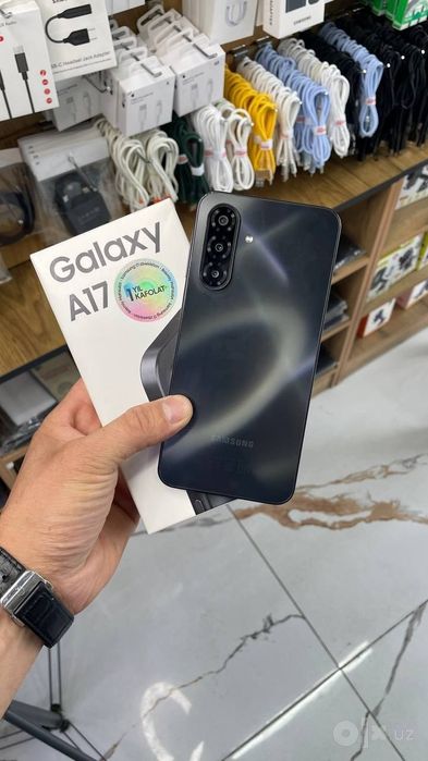 Samsung a17  yengi